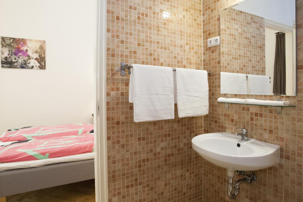 Appartement Carolyn Apartman In The Old City à Budapest Extérieur photo