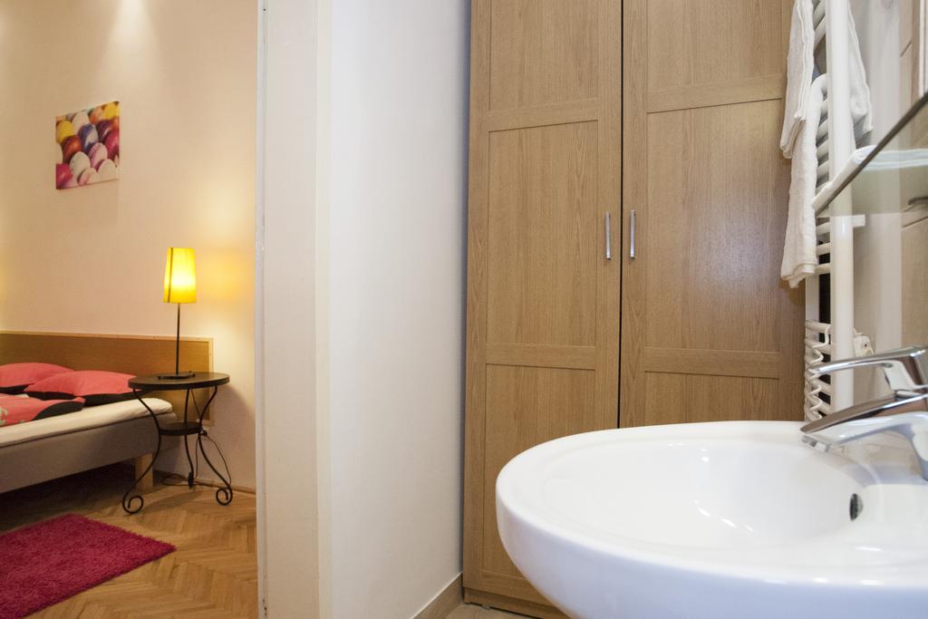 Appartement Carolyn Apartman In The Old City à Budapest Extérieur photo