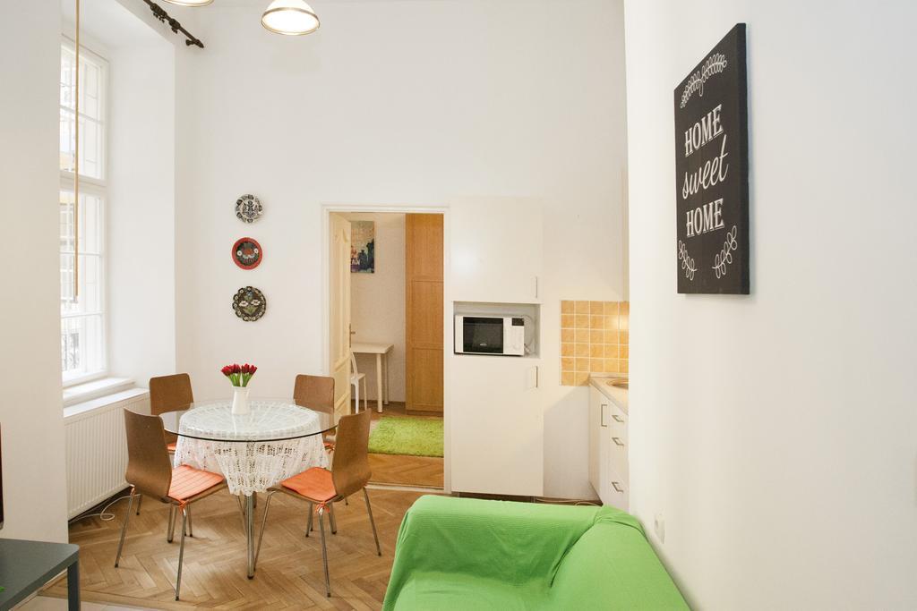 Appartement Carolyn Apartman In The Old City à Budapest Extérieur photo