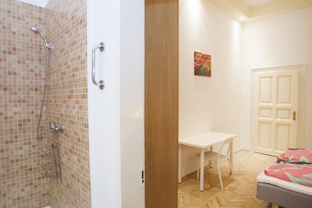 Appartement Carolyn Apartman In The Old City à Budapest Extérieur photo